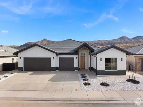 3145 S Snow Canyon Rd S, Hurricane, UT 84737