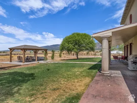 Exterior - 135 E 200 N, Kanosh, UT 84637 photo 4 of 9