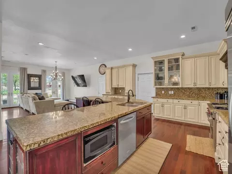 Kitchen - 135 E 200 N, Kanosh, UT 84637 photo 3 of 5