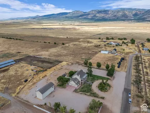 View/Area - 135 E 200 N, Kanosh, UT 84637 photo 2 of 9
