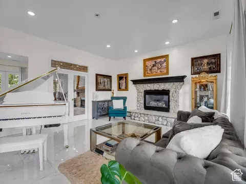 Living - 135 E 200 N, Kanosh, UT 84637 photo 1 of 8
