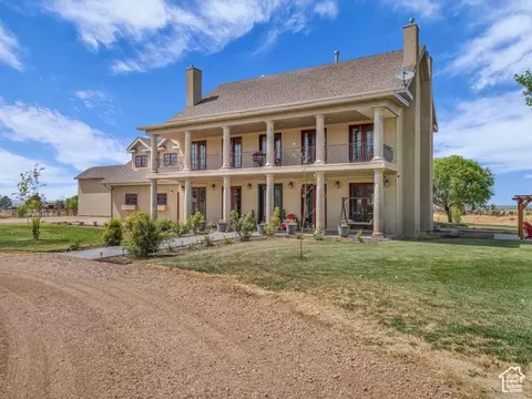 Exterior - 135 E 200 N, Kanosh, UT 84637 photo 2 of 9
