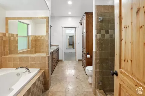Bath - 684 E Apple Dr, Logan, UT 84321 photo 1 of 5