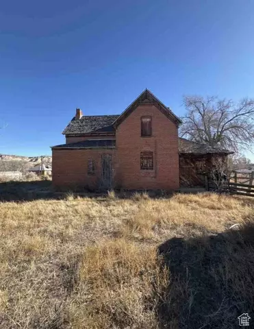 20 S 200 W, Escalante, UT 84726