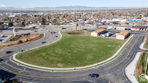 1366 N Main St #5, Layton, UT 84041