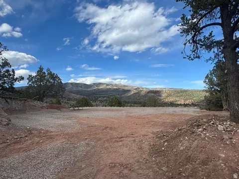915 S Stagecoach Rd W #8, Fruitland, UT 84027