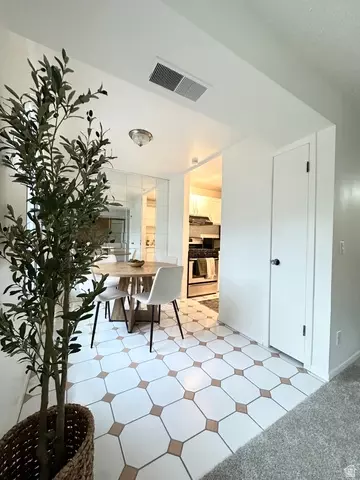 Dining - 426 E Creekside Cir #B, Murray, UT 84107 photo 2 of 3