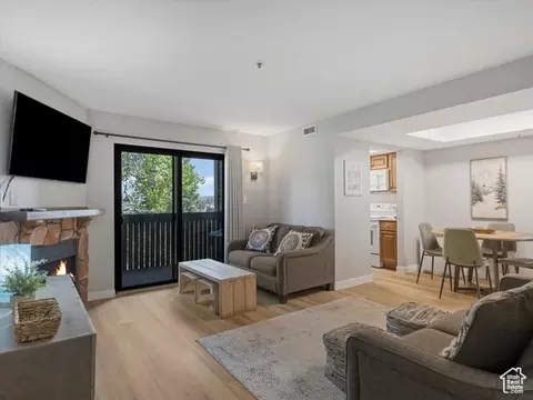 6821 N 2200 W #11J, Park City, UT 84098