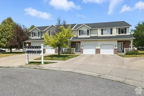 Exterior - 219 E 830 S, Smithfield, UT 84335 photo 5 of 5