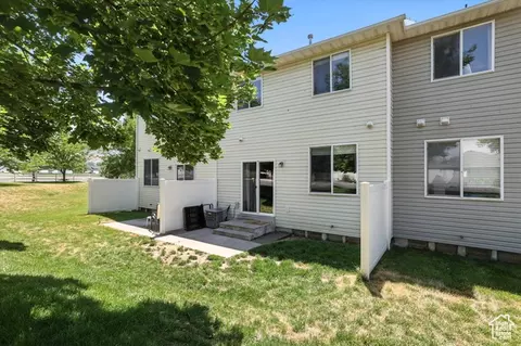 Exterior - 219 E 830 S, Smithfield, UT 84335 photo 4 of 5
