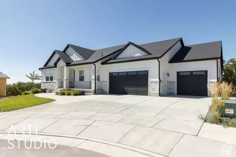 1302 E Sunset Ct, Ogden, UT 84403