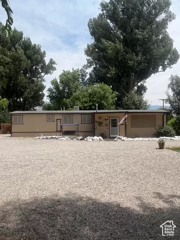 367 E Rio Grande St, Marysvale, UT 84750