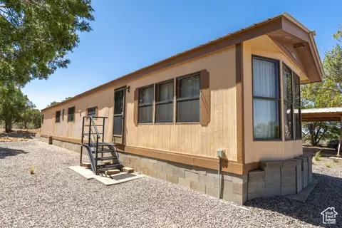 66 True Blood Rd, Monticello, UT 84535
