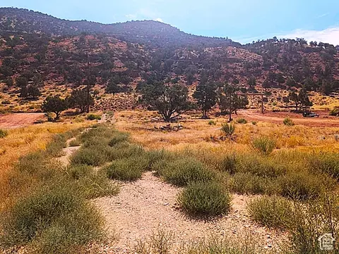 1517 N Foothill Dr #11, Paragonah, UT 84760