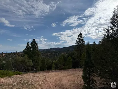 Crest Ct, Alton, UT 84710 photo 12