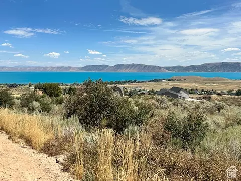 2654 S Paint Brush Dr #15, Garden City, UT 84028