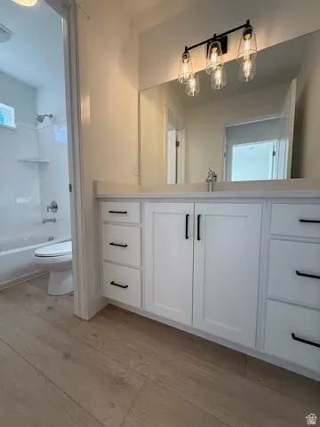 Bath - 1142 W 220 N, Mapleton, UT 84664 photo 2 of 2