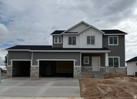 912 S 350 W Or 369 W 900 S, Vernal, UT 84078