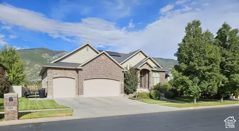 681 Country Ln, Farmington, UT 84025