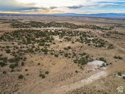View/Area - 14183 S High Mesa Loop, Duchesne, UT 84021 photo 11 of 12