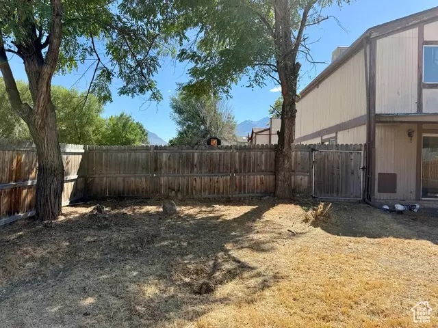 Exterior - 472 E 7670 S, Midvale, UT 84047 photo 7 of 9