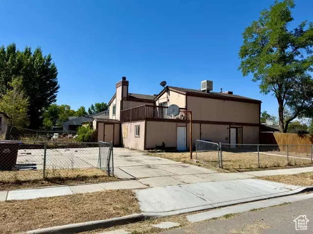 Exterior - 472 E 7670 S, Midvale, UT 84047 photo 3 of 9