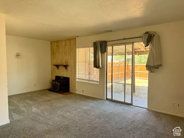 Living - 472 E 7670 S, Midvale, UT 84047 photo 2 of 2