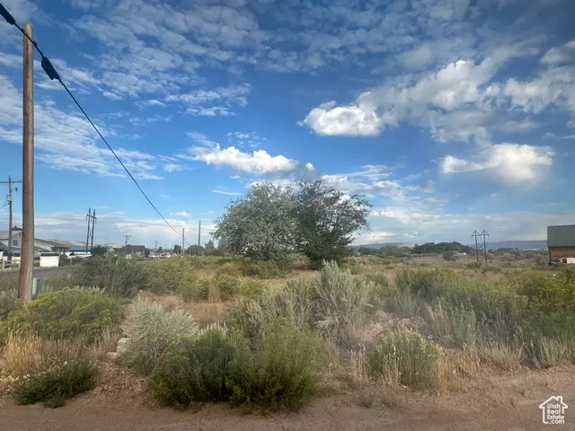  3331 E 3500 S #4, Vernal, UT 84078 photo 2