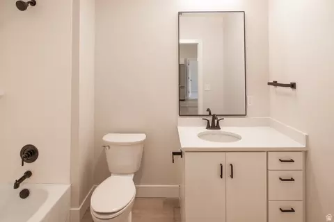 Bath - 346 E 200 S #A207, Moab, UT 84532 photo 1 of 3