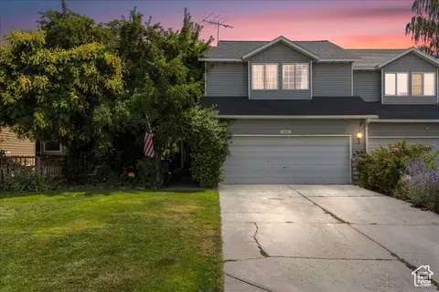 444 E Acoma Rd, Midvale, UT 84047