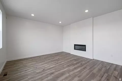 Living - 126 E Clear Granite Way #103, Eagle Mountain, UT 84005 photo 1 of 2