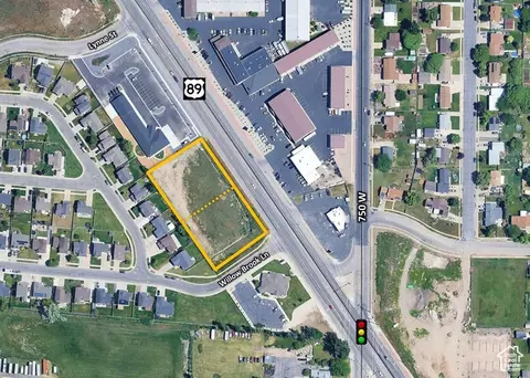 2223 N Hwy 89 #8 & 9, Pleasant View, UT 84404
