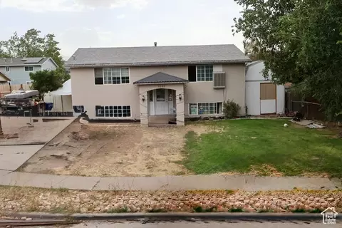 5242 S Hamlet Cir, Kearns, UT 84118