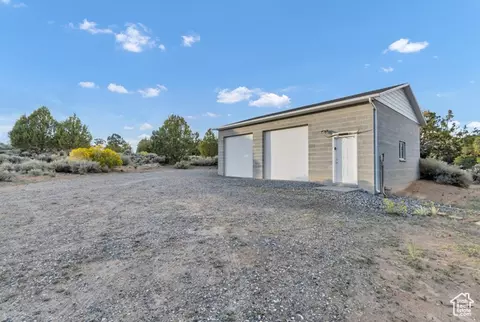 713 W Eagle, Grover, UT 84773 photo 2