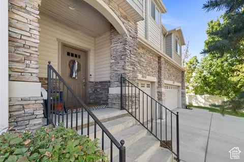8858 S Willow Wood Way W, West Jordan, UT 84088
