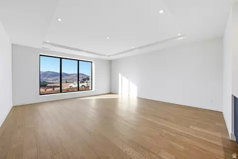 Living - 10640 N Reflection Rdg #R6, Hideout, UT 84036 photo 6 of 6