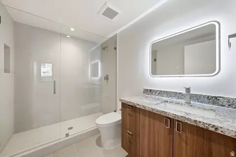 Bath - 10640 N Reflection Rdg #R6, Hideout, UT 84036 photo 6 of 8