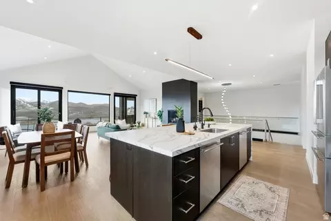 Kitchen - 10640 N Reflection Rdg #R6, Hideout, UT 84036 photo 1 of 4