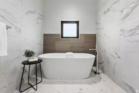 Bath - 10640 N Reflection Rdg #R6, Hideout, UT 84036 photo 7 of 8