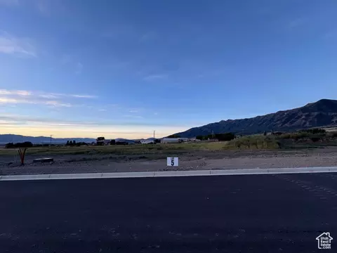42 W 850 N #5, Mendon, UT 84325
