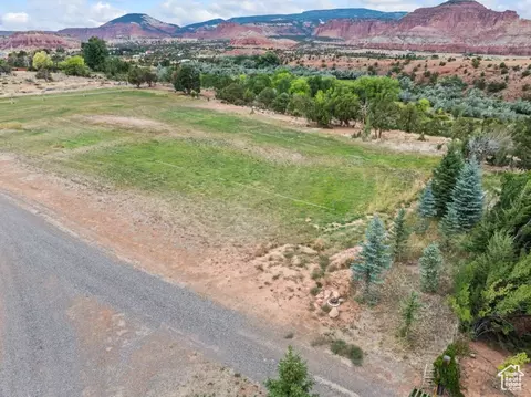 Undisclosed, Torrey, UT 84775 photo 22