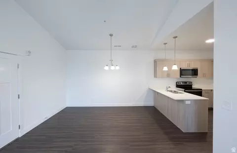 Dining - 4653 S Alder Dr #H302, Mapleton, UT 84664 photo 1 of 1