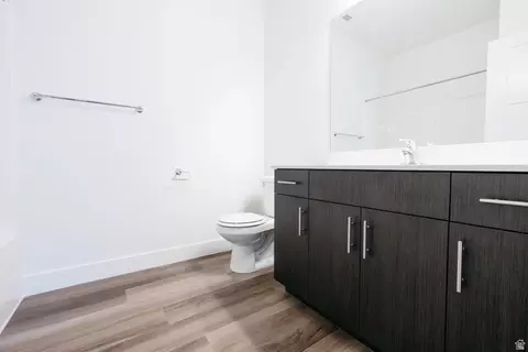 Bath - 4653 S Alder Dr #H303, Mapleton, UT 84664 photo 1 of 1