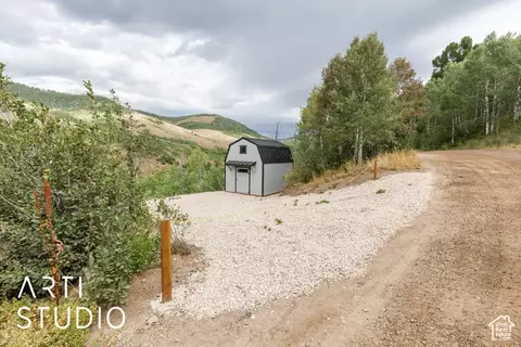 6621 N Middle Fork Dr #89, Huntsville, UT 84317