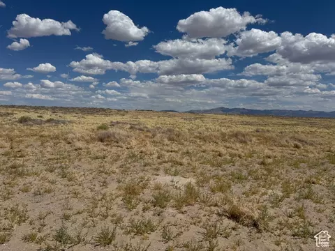 2000 E 10500 N, Delta, UT 84624 photo 6