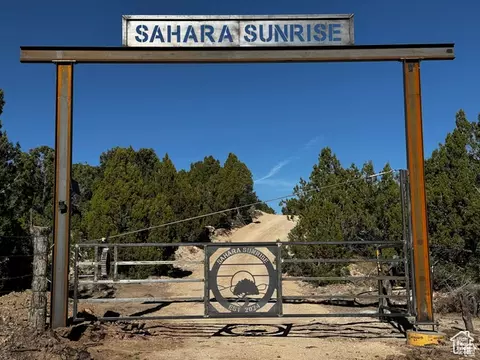 9077 W Sunrise Dr S #33, Eureka, UT 84628