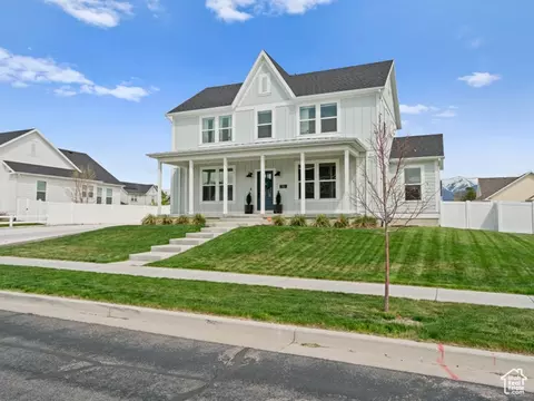 245 S Summer Breeze Ln W, Layton, UT 84041