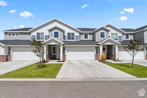 4212 W Flight Park Ct N, Riverton, UT 84096