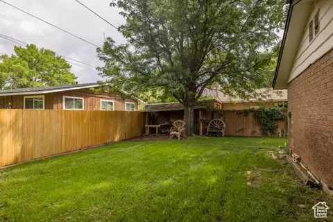 Exterior - 276 Opal Ave, Moab, UT 84532 photo 4 of 9