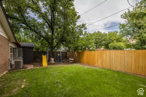 Exterior - 276 Opal Ave, Moab, UT 84532 photo 6 of 9